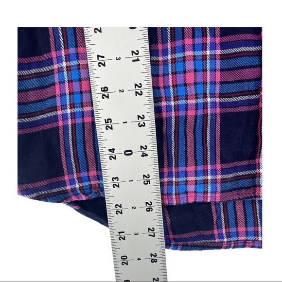 Gap Women's Medium Plaid Fitted Boyfriend Shirt - Picture 5 of 6